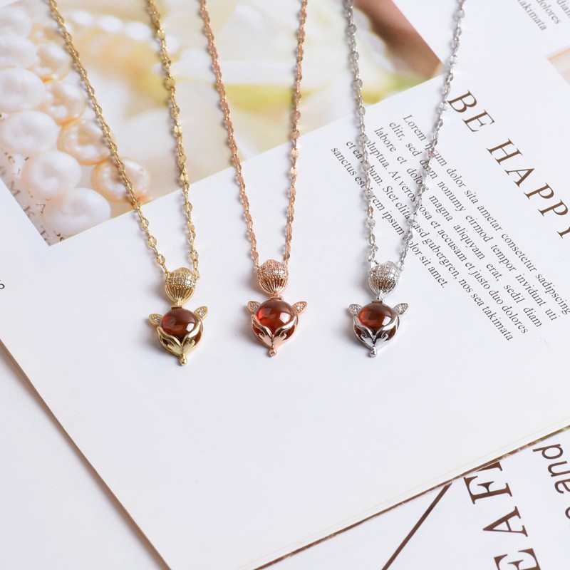 Dây Chuyền Bằng Thép Titan Mạ Vàng 18K Mặt Hình Cáo Màu Sắc Thời Trang
