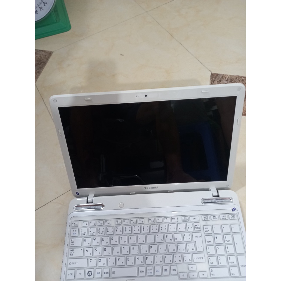 Rã xác laptop giá rẻ toshiba dynabook☆T451   linh kiện dùng được cho T451, T351, T452..