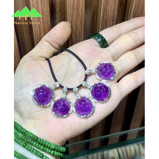 Mặt dây chuyền Hồ Ly ôm hoa dáng tròn đá TA tím