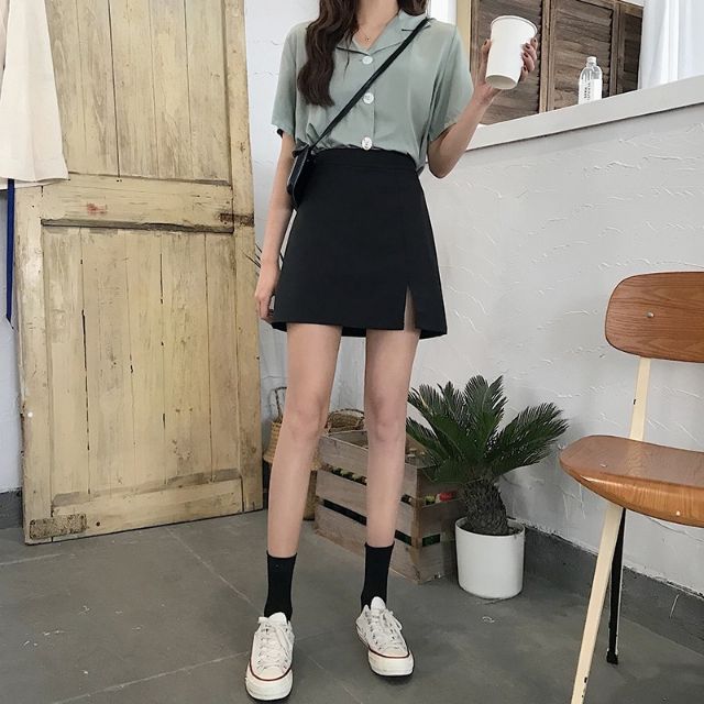 Chân váy chữ A ngắn xẻ trước xinh xắn( sẵn size)- M3 | BigBuy360 - bigbuy360.vn