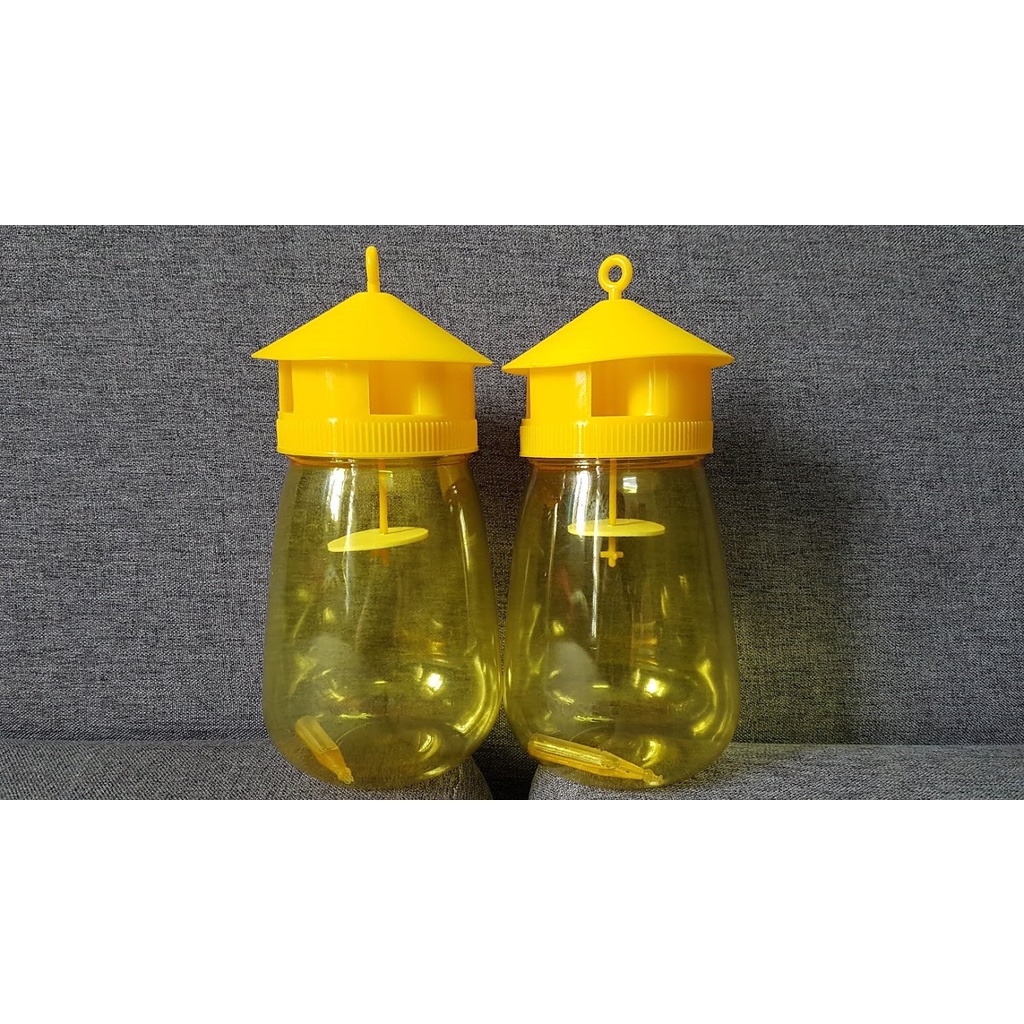 Bộ lồng bẫy ruồi vàng + chất dẫn dụ ruồi giá tốt.