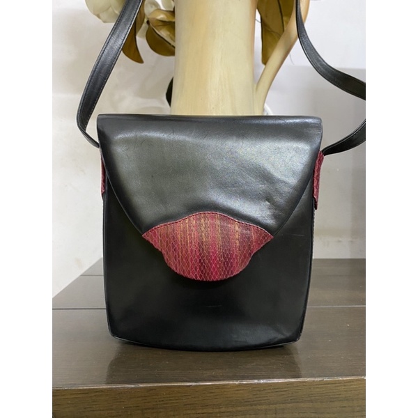 Túi đeo chéo hiệu Bally Thuỵ Sĩ - used bags