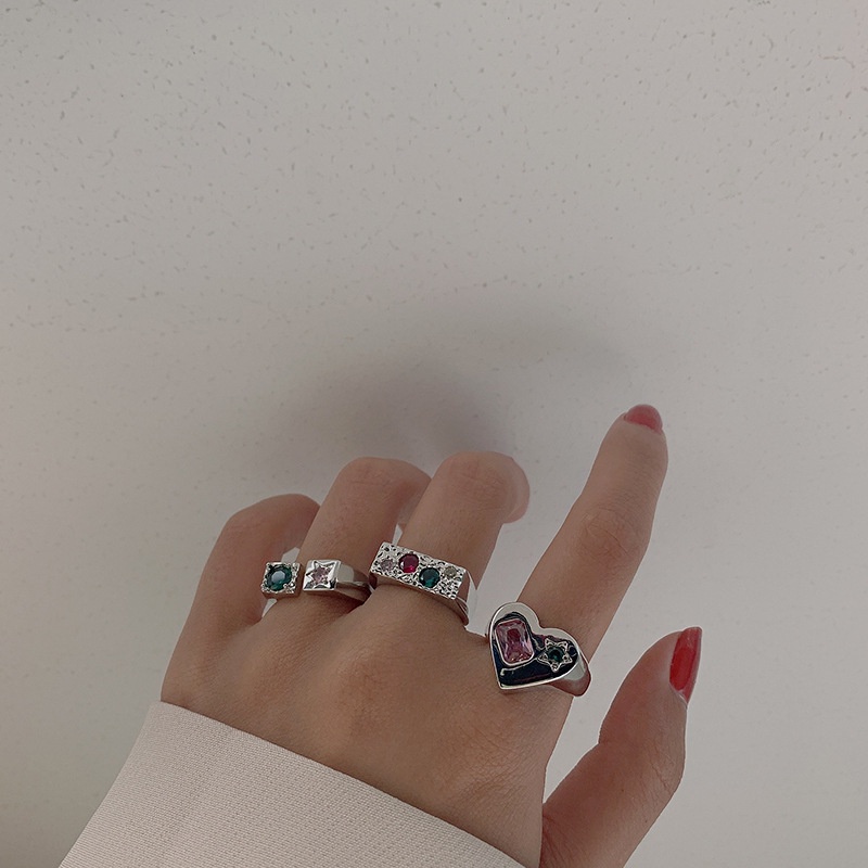 Nhẫn trái tim đính đá màu hồng phong cách đơn giản 191206