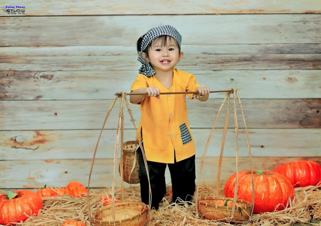 Áo bà ba màu vàng cho bé