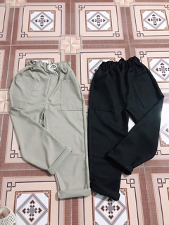 Quân kaki túi trước
