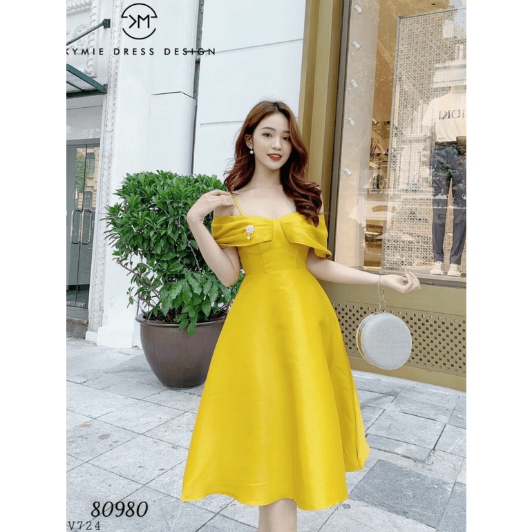 ĐẦM FORD MÀU VÀNG DÁNG XÒE XINH XẮN,SANG TRỌNG TH