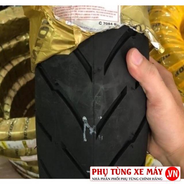 Vỏ xe Dunlop 120/70-17 D102A không ruột dành cho bánh sau Winner 150, Exciter 150 hoặc FZ150i