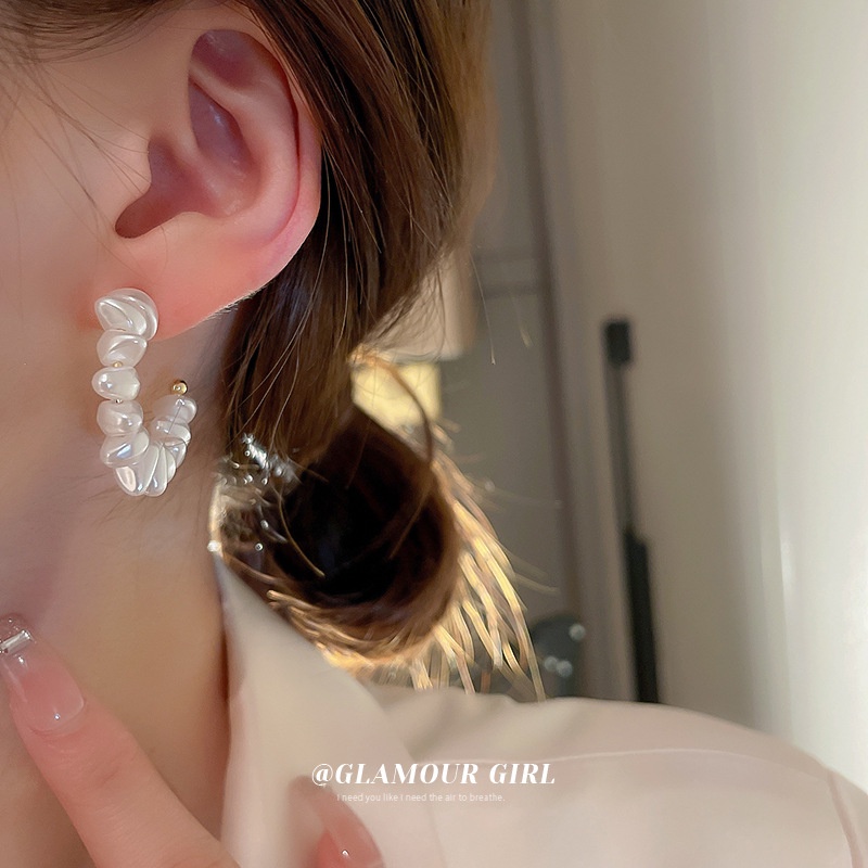 Khuyên Tai Đính Hạt Ngọc Trai Phong Cách Hàn Quốc Mới 2022