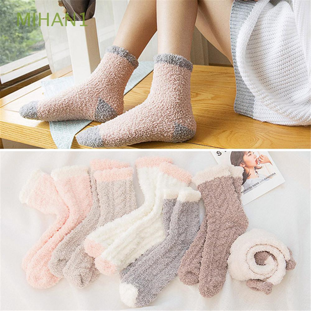 Vớ bông giữ ấm mùa đông kiểu dáng hoạt hình dễ thương dành cho nữ