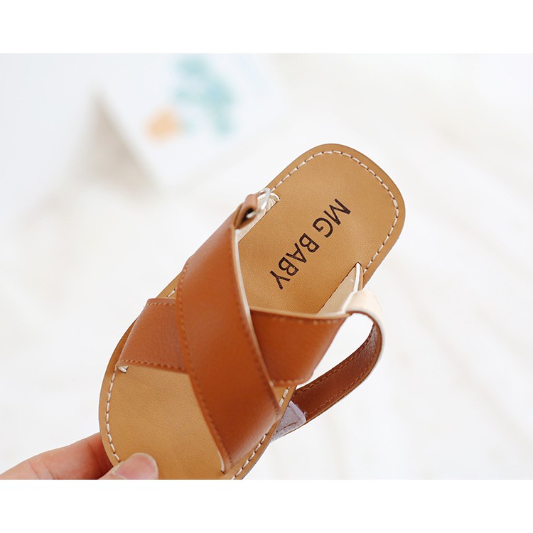 Sandal Quai Chéo Bé Gái Chất Da PU Cao Cấp Êm Mềm, Siêu Nhẹ, Cho Bé Từ 1 Tuổi Đến 6 Tuổi