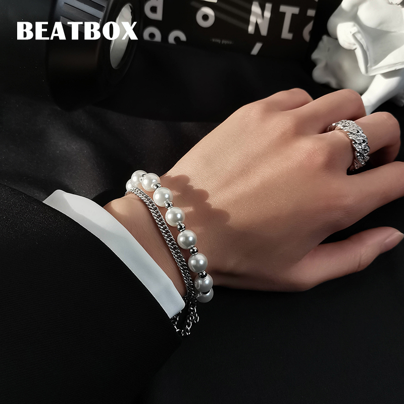 Vòng tay đính hạt ngọc trai phong cách hip hop cá tính