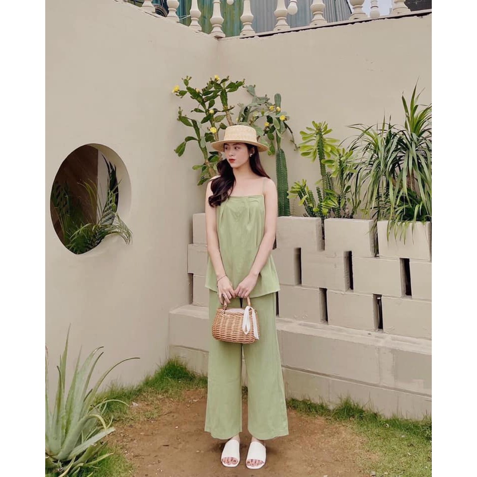 Áo Hai Dây Hở Lưng Quần Dài Ống Sớ Xinh Lung Linh, Phù Hợp Đi Biển | BigBuy360 - bigbuy360.vn