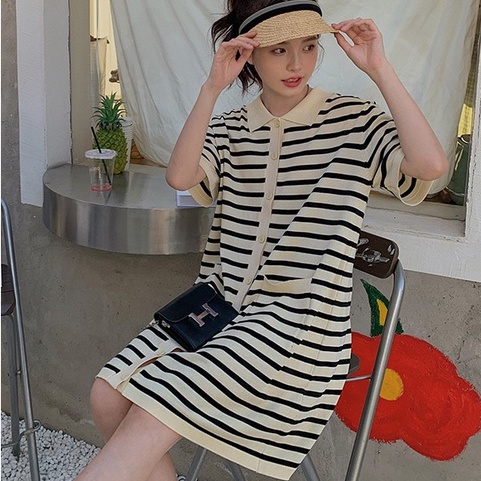 Đầm Dệt Kim Dáng Dài Form Rộng Họa Tiết Kẻ Sọc Trẻ Trung