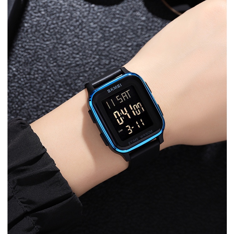 Đồng Hồ Điện Tử SKMEI Mặt Vuông Viền Cong Chống Thấm Nước Thời Trang Cho Nam