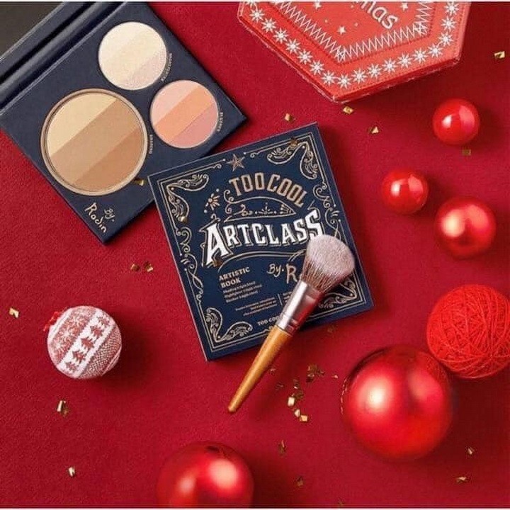 Phấn tạo khối đa năng Too Cool For School Art Class Artistic Book By Rodin Shading 9.5g gồm tạo khối, bắt sáng, má hồng | BigBuy360 - bigbuy360.vn