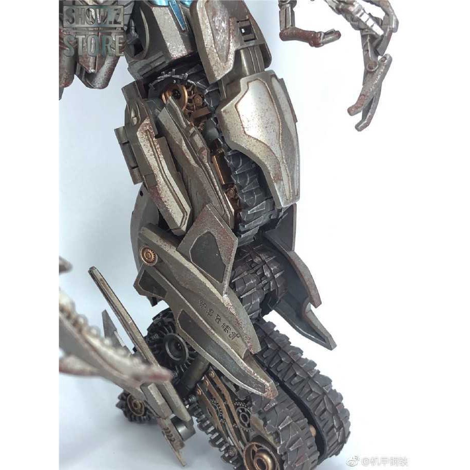 Mô hình Transformer robot biến hình  Megatron God-11s Battle Damage TF Dream Factory