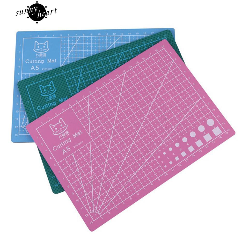 Thảm Cắt Đa Năng 21Cmx15Cm Bằng Nhựa Pvc Cao Cấp