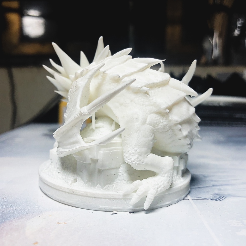 Mô Hình Rồng Smaug The Hobbit Bằng Chất Liệu Nhựa Resin - Cao 7cm