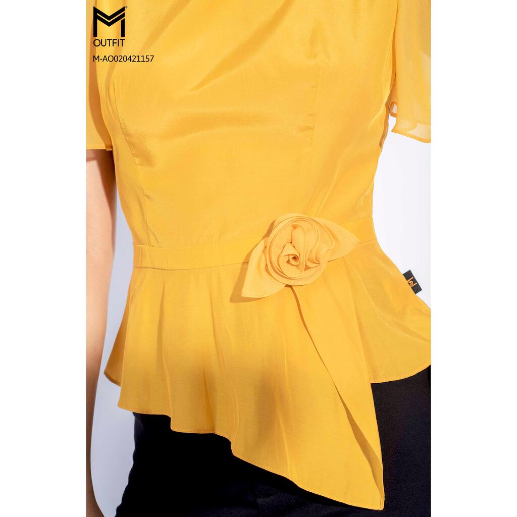 Áo sơ mi cổ tròn, tay cánh dơi, đính hoa ở eo MMOutfit M-AO020421157