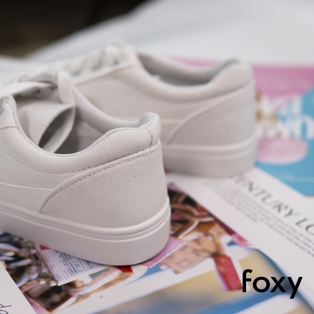 Giày Sneaker Nữ FOXY Form Dáng Vintage Màu Trắng Chất Liệu Canvas - FOX025