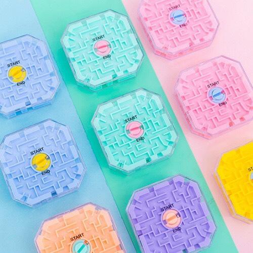 Bóng Mê Cung Ba Chiều  Con Lăn 360 Độ Đồ Chơi Vui Nhộn Cho Bé