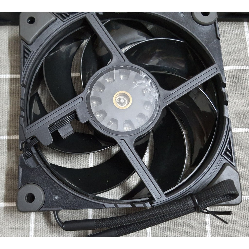 Quạt tản nhiệt Fan Cooler master MASTERFAN SF120M