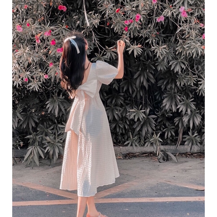 Váy midi dài cutout lưng