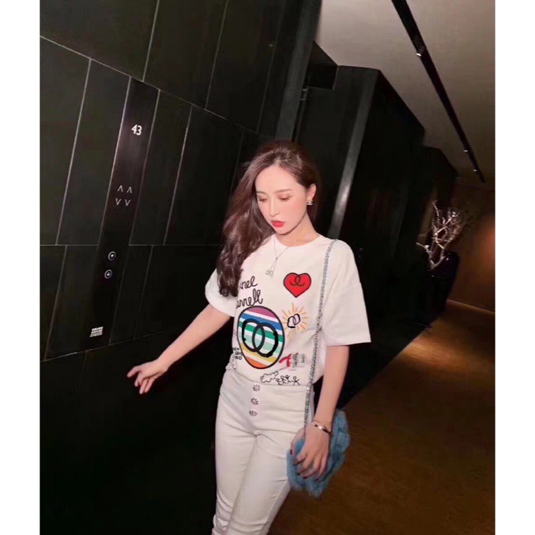 ÁO PHÔNG TRẮNG IN TRÁI TIM HỌA TIẾT CHỮ HOT HIT