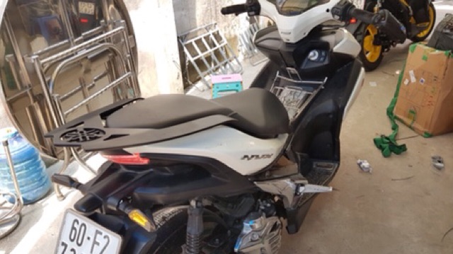 Tay dắt logo Yamaha bằng thép 6 li bản ngắn Trung gắn NVX V1 Không Gân chịu lực