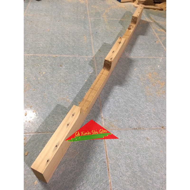 Đố khuyết gỗ thông dùng để đóng chân giường pallet dài 1m1, cao 9cm, dày 3cm đã bào láng đẹp