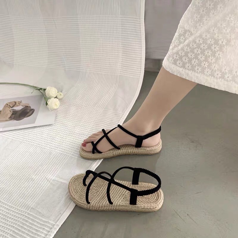 Sandal đế cói xỏ ngón