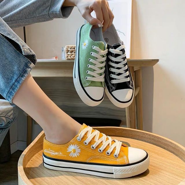 Giày thể thao nữ MKB