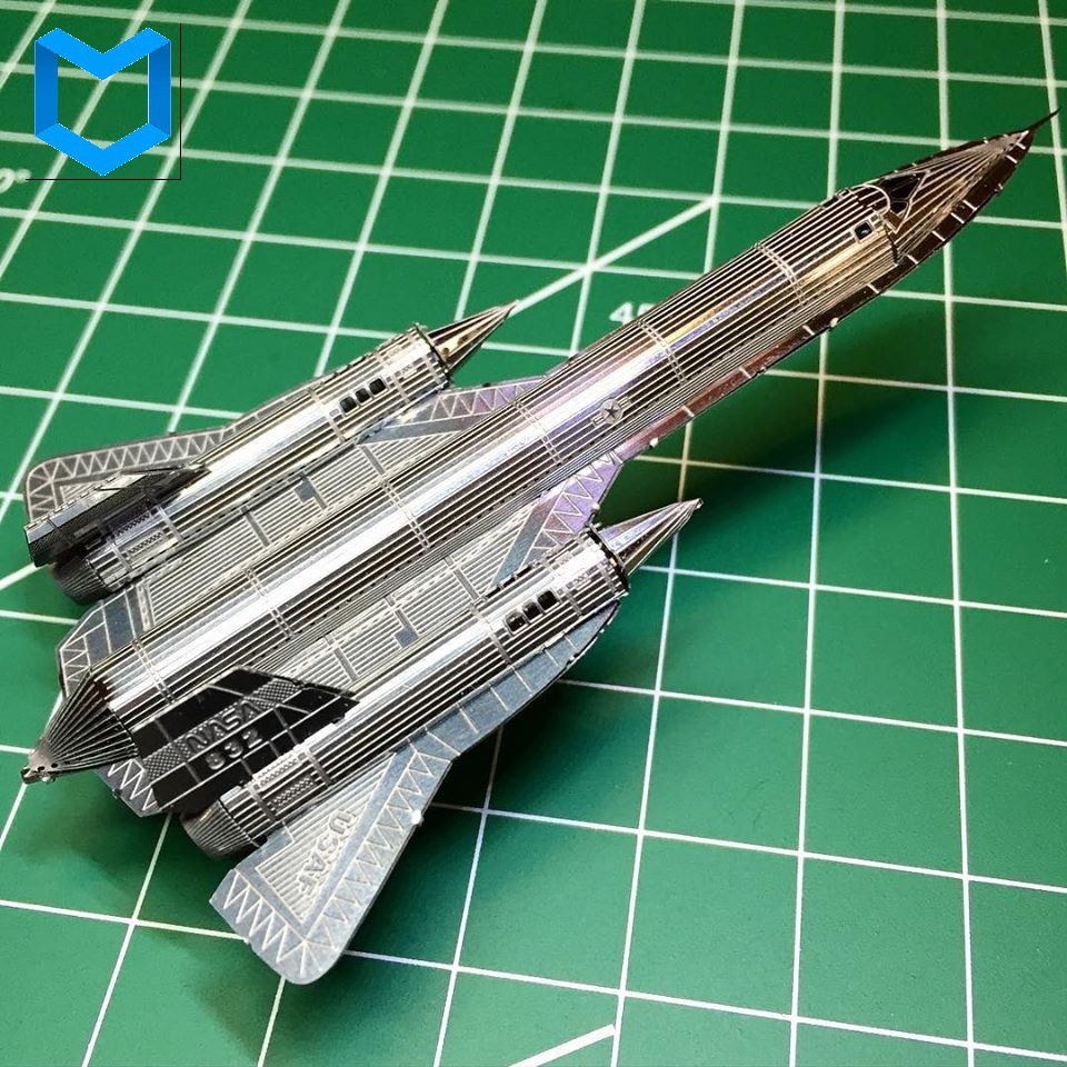 Mô Hình Kim Loại Lắp Ráp 3D Metal Mosaic Máy Bay Do Thám Sr-71 Blackbird