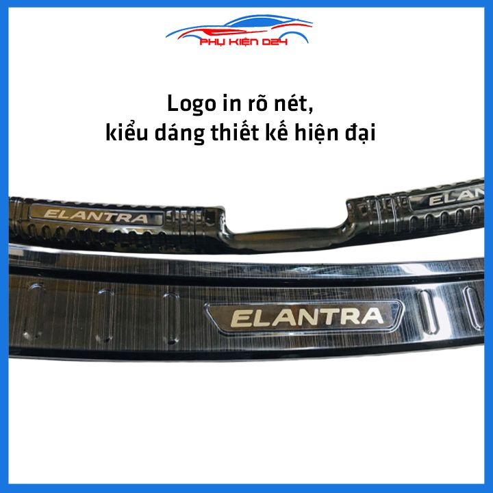 Ốp chống trầy cốp Elantra 2019-2020-2021 thép không gỉ vân titan bảo vệ xe chống va đập