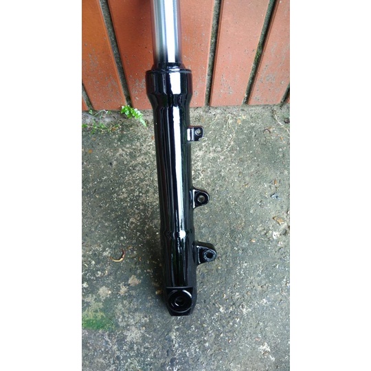 SƠN SAMURAI COMBO ĐEN BÓNG 1K GỒM 3 CHAI - Trạm Xe 1368 dễ dàng sử dụng dành cho mọi dòng xe