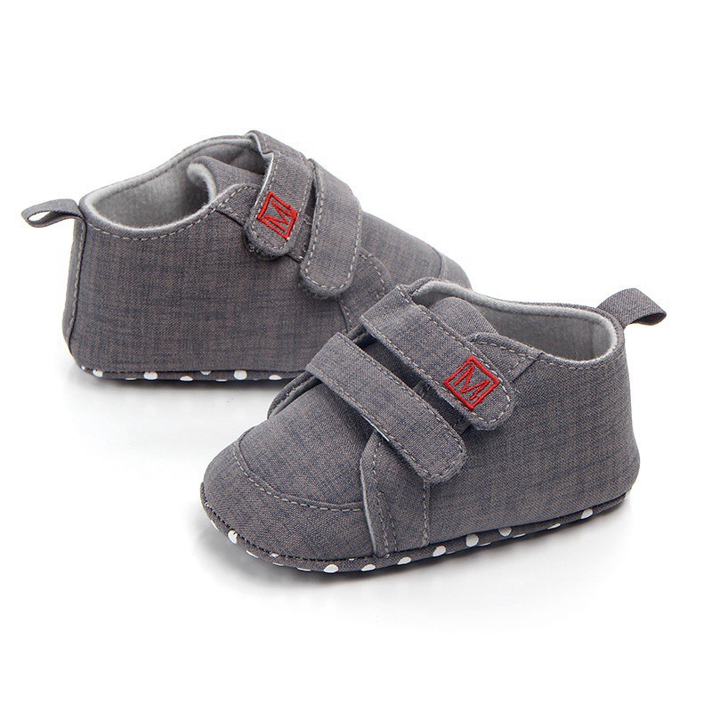Giày vải quai dán màu trơn phong cách đơn giản dành cho bé
