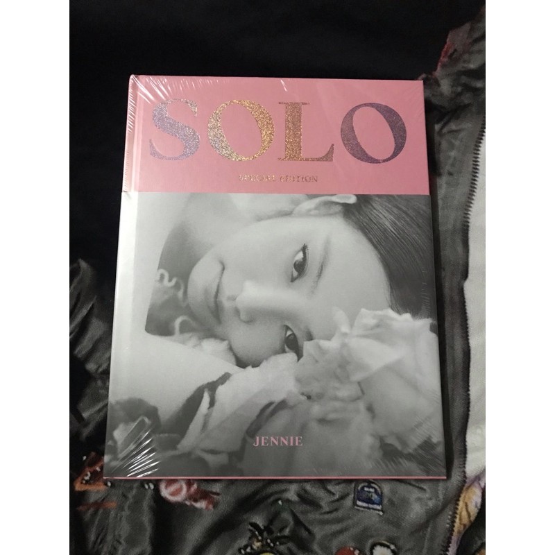 [ Có sẵn ] Photobook JENNIE Solo Special edition ( quyển ảnh )