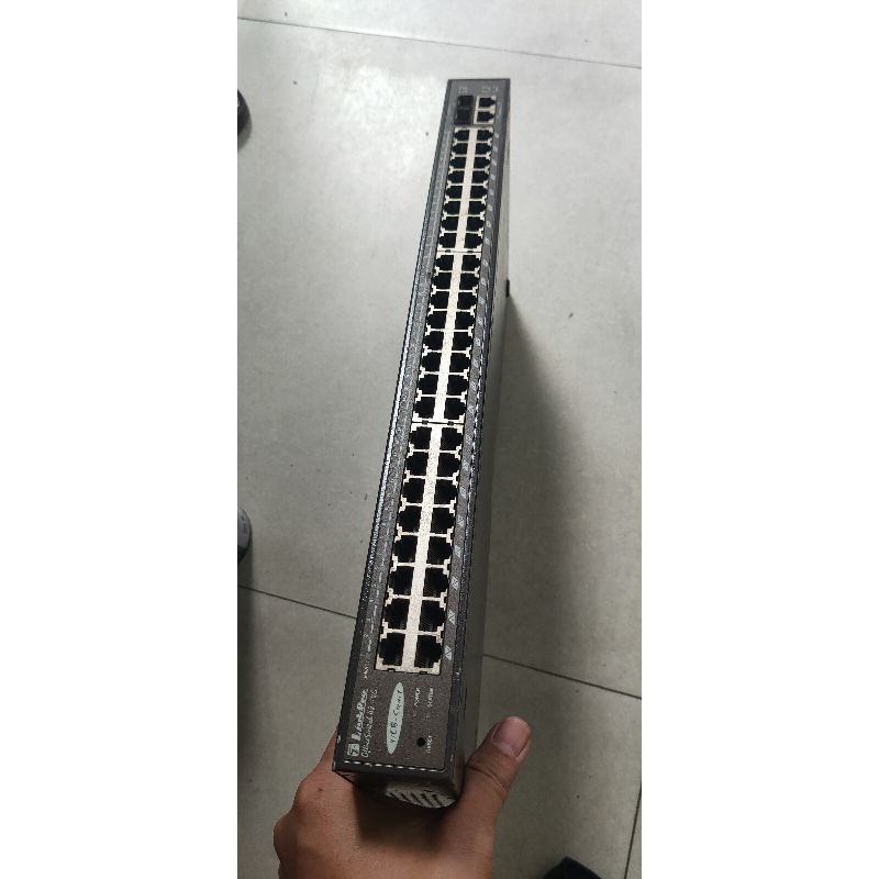 Bộ chia mạng Switch 16 post và 24 post gigabit(1GB) Switch 100MB 24post 16 cổng và 24 cổng 25 cổng 95