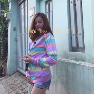 Áo khoác sọc cầu vồng