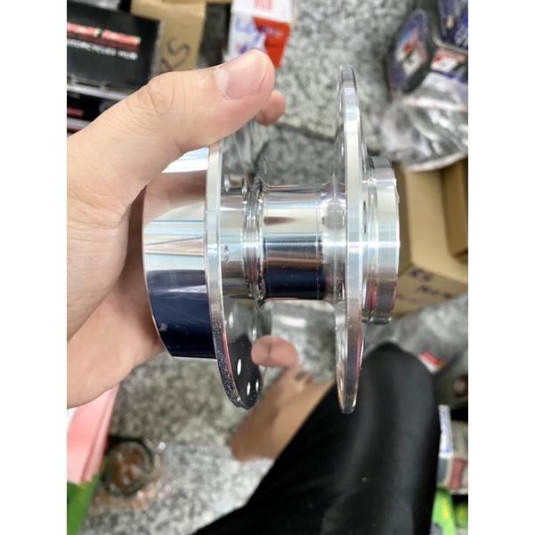 Đùm trước  waveS110/Yamaha thắng đĩa mạ Crom sáng bóng