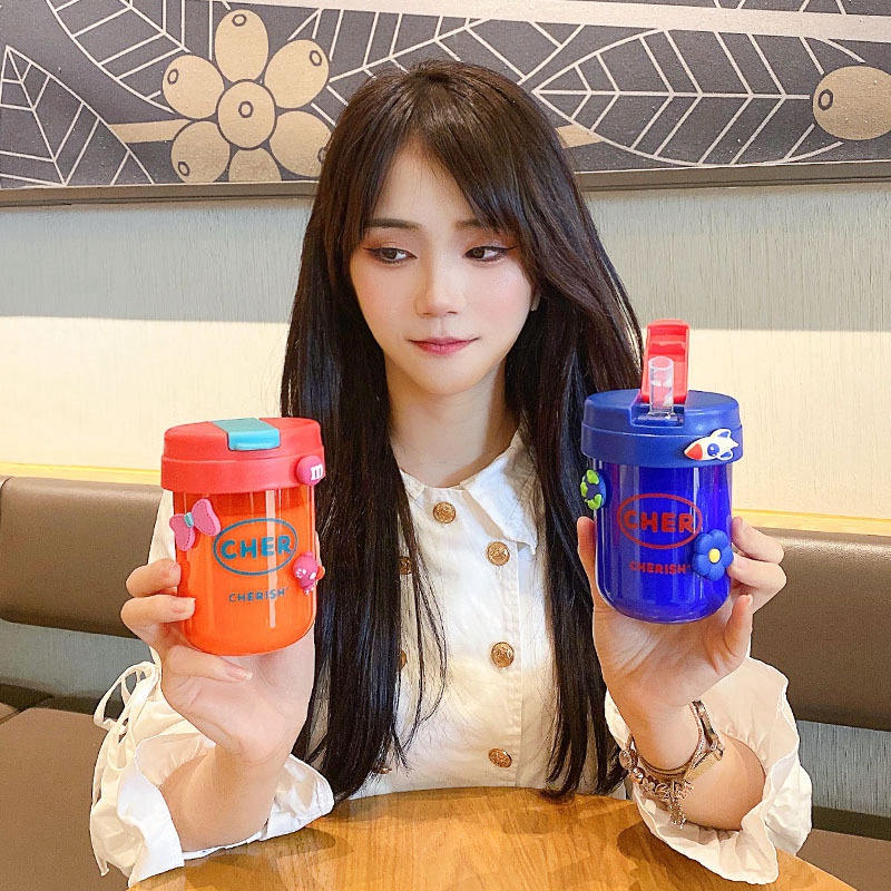Cốc đựng nước nhỏ có ống hút gắn nhãn dán 3D dung tích 300ml dễ thương