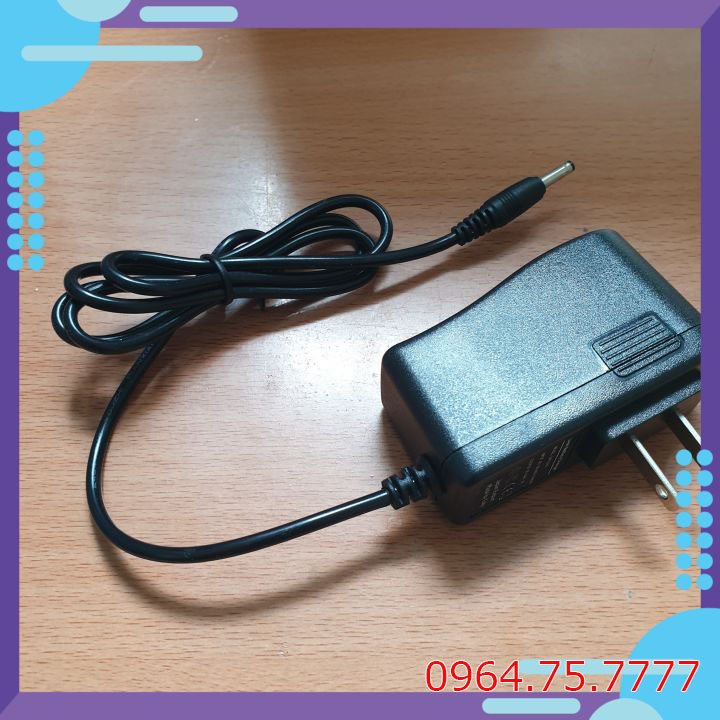 Cục Sạc Pin Áo Điều Hòa, Áo Quạt Gió Nhật Bản Chính Hãng. Chân cắm tròn