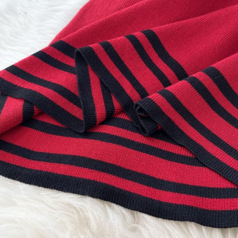 Đầm len body 2 dây phối màu