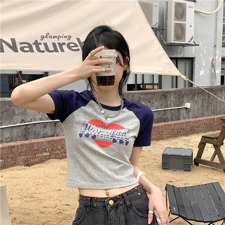 Áo croptop thun croptop tay ngắn dáng ôm in họa tiết chữ
