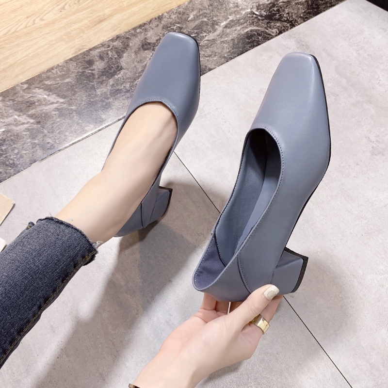 Giày cao gót đế vuông hợp thời trang cho nữ