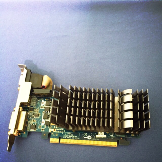 Card Vga N210 ASUS 1gb