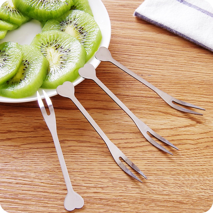 1 Nĩa Hình Trái Tim Bằng Thép Không Gỉ