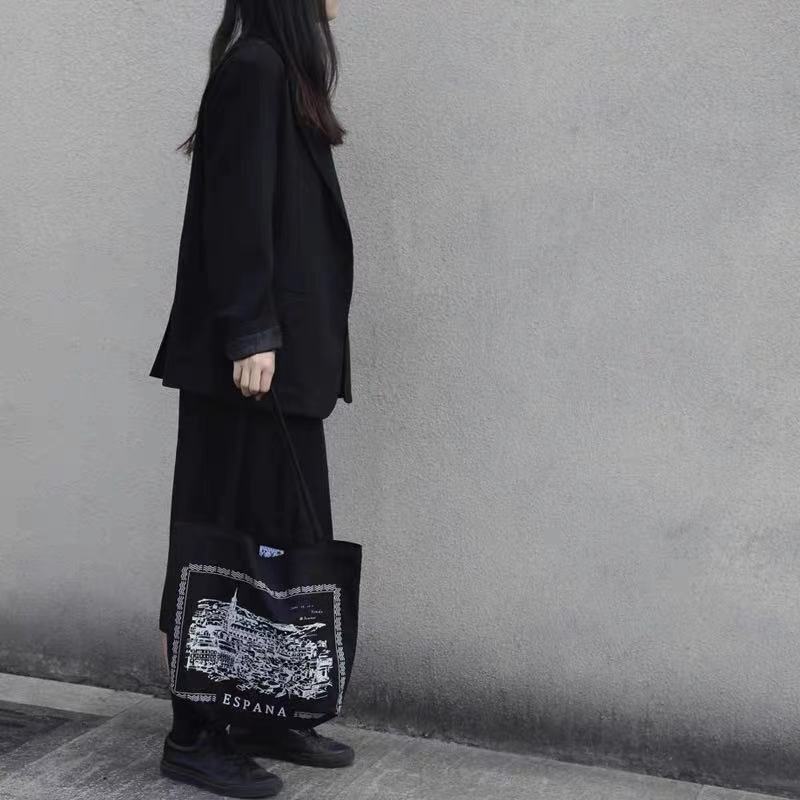 Black canvas bag 2021 female students retro large-capacity literary joker shoulder bag