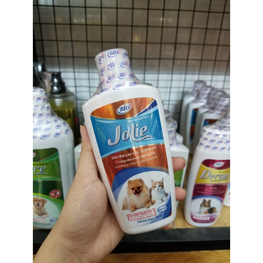Sữa tắm dưỡng lông, khử mùi hôi Bio Jolie 200ml cho chó mèo (Mượt lông, chống rụng lông)