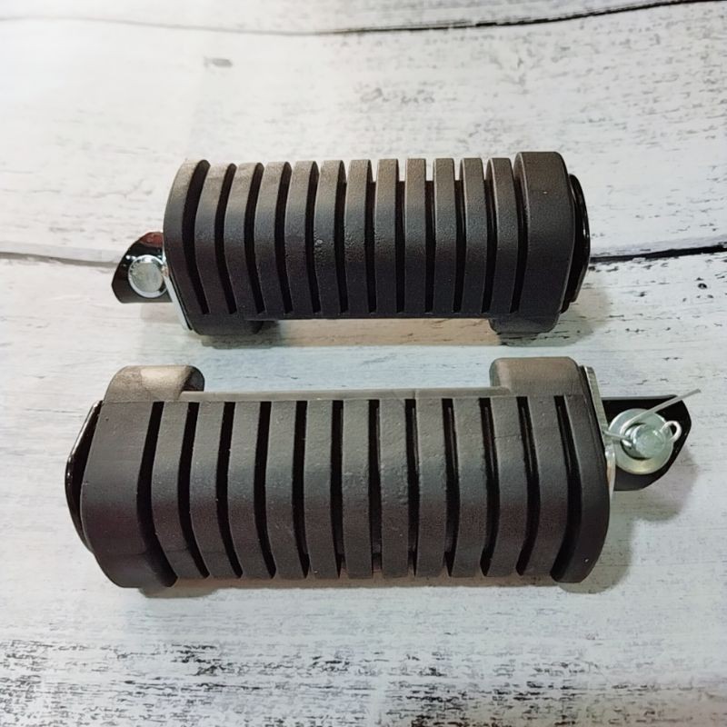 Cặp 2 cái cao su gác chân sau xe Wave anpha, Wave 100, gác xếp sau hàng công ty